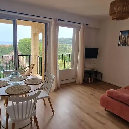 T2 Au Calme Avec Vue Mer, Proche Centre De Et Parking Lägenhet Collioure